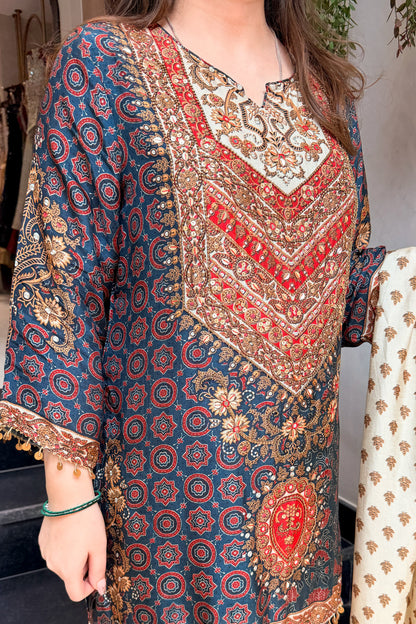 Saavya Printed Embroidered Suit Set