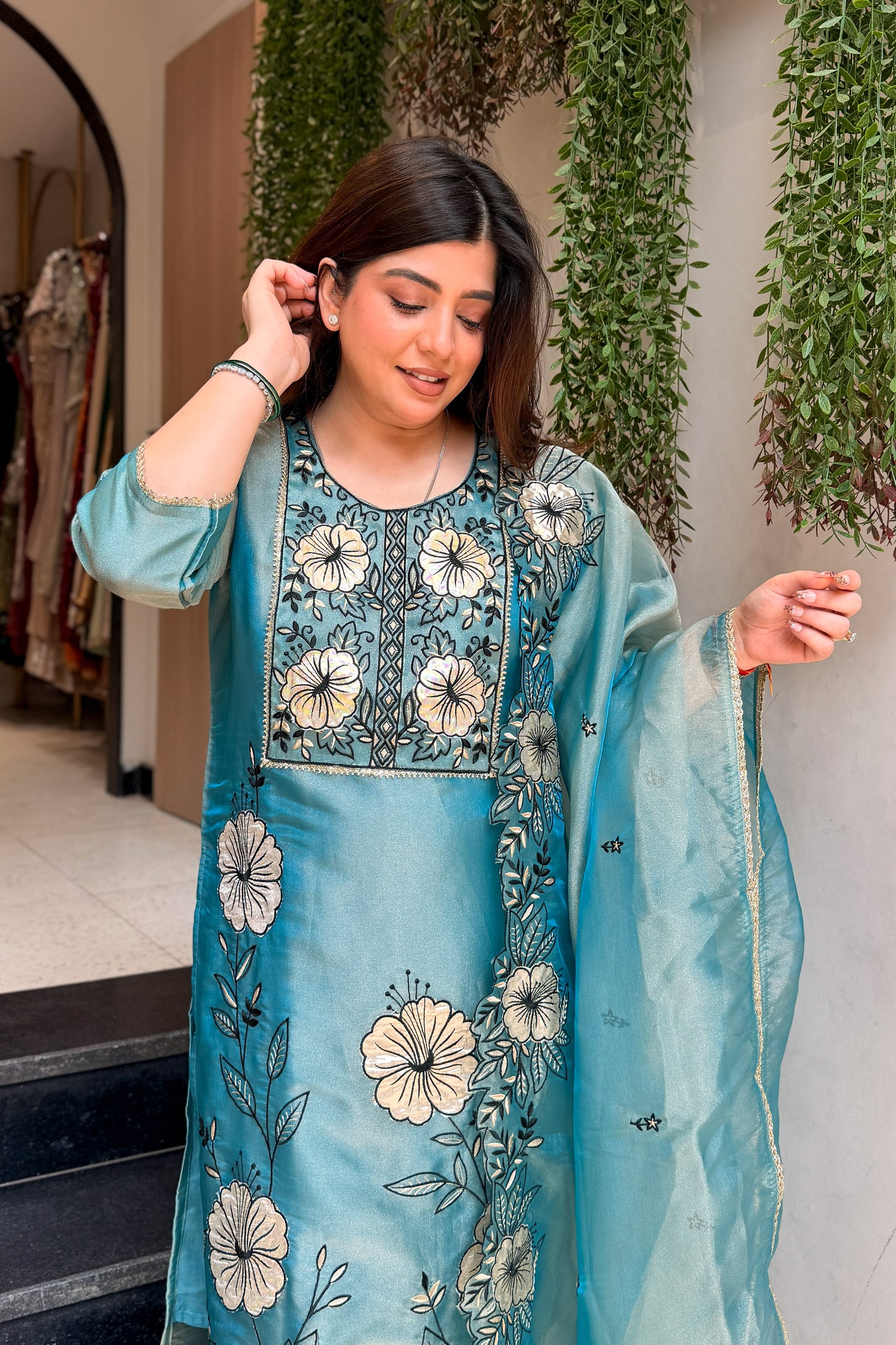 Advira Floral Embroidered Suit Set