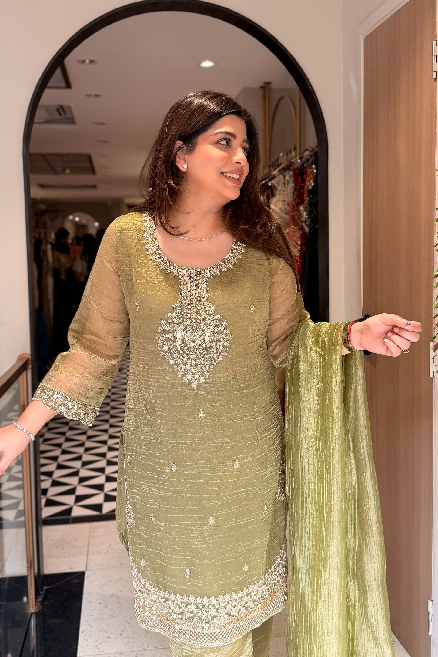 Ayanika Embroidered Suit Set