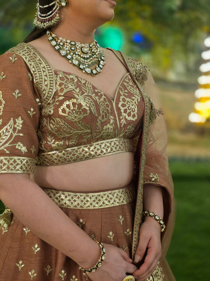 Praniri Hand Embroidered Lehenga