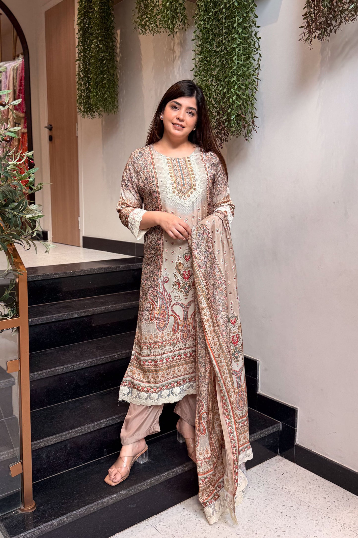 Vidya Printed Schiffli Detailing Suit Set