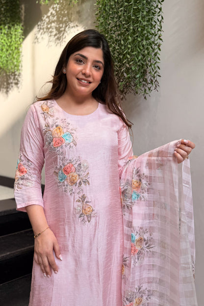 Vafa Floral Embroidered Suit Set