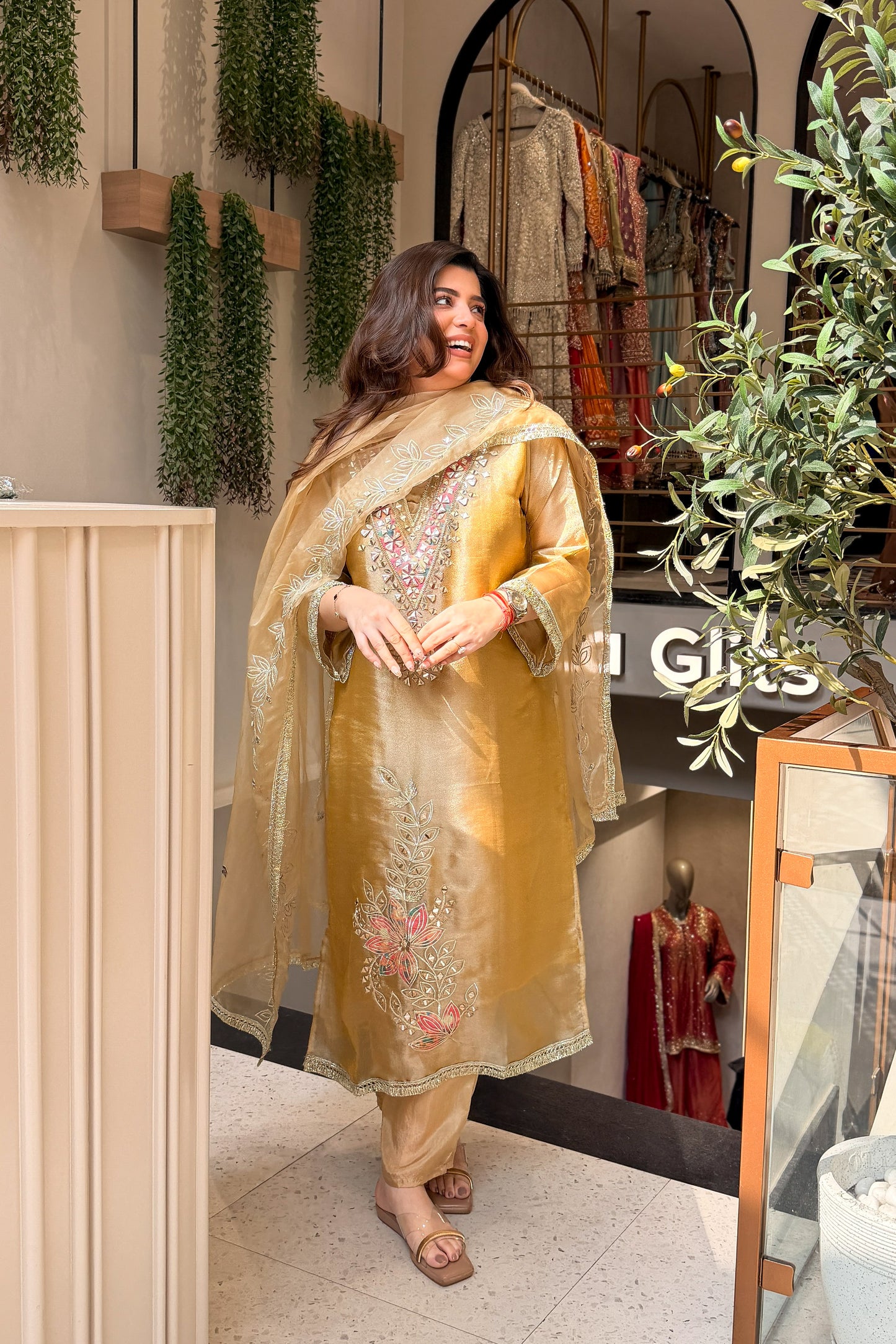Anika Mirror & Gotta Embroidered Suit Set
