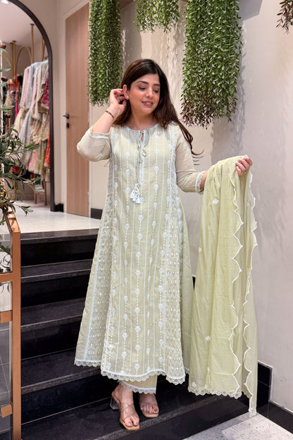 Varah Thread Embroidered Suit Set