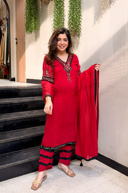 Riyanvi Mirror Embroidered Suit Set
