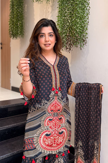 Dhwani Digital Printed Suit Set