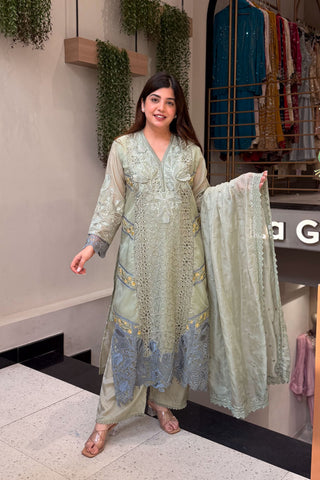 Ariya Floral Embroidered Pakistani Suit Set