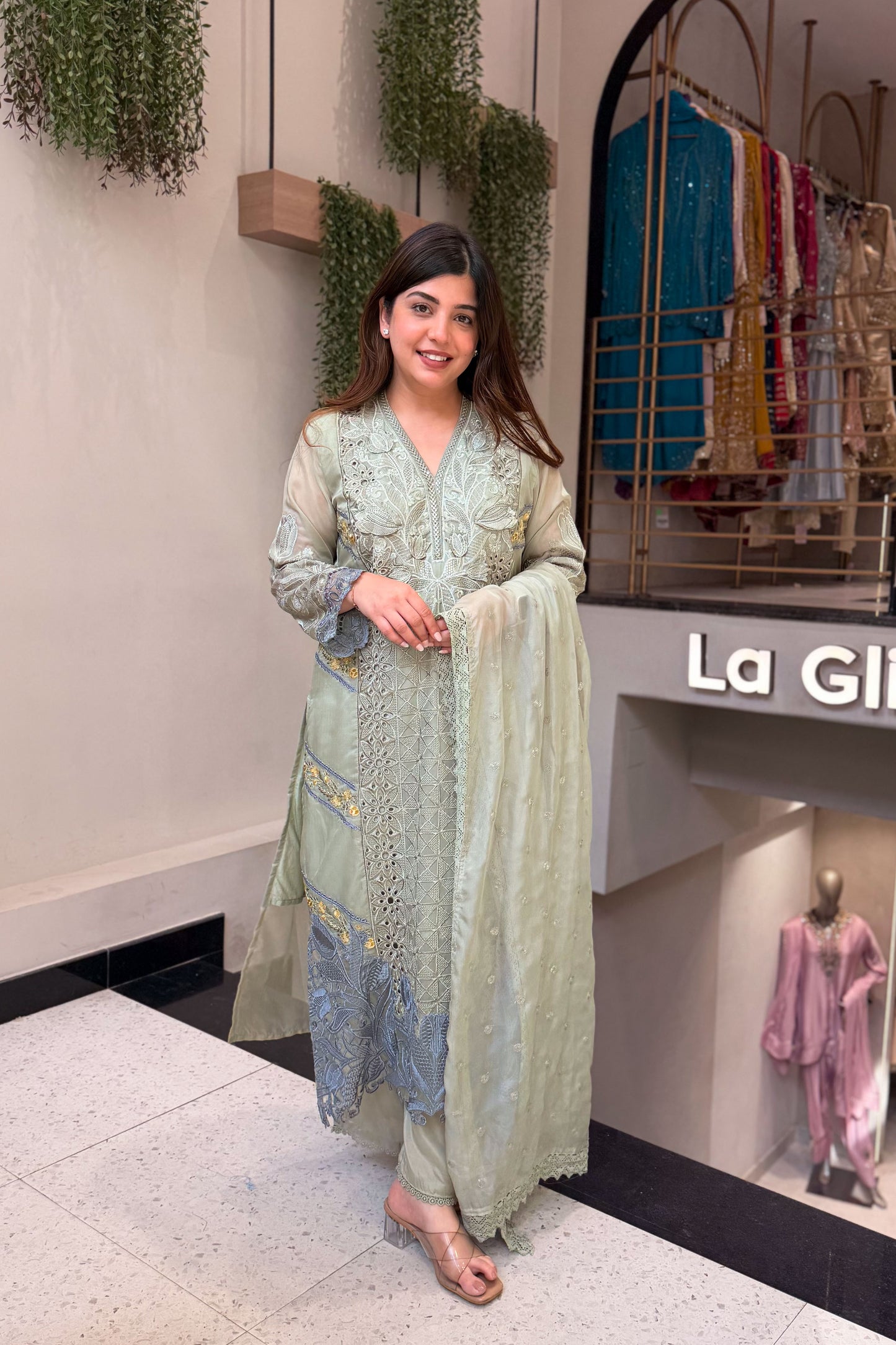 Ariya Floral Embroidered Pakistani Suit Set