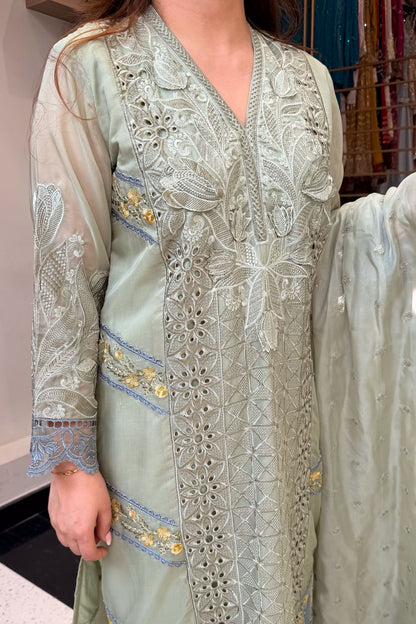 Ariya Floral Embroidered Pakistani Suit Set