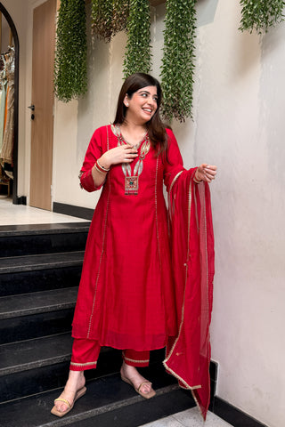 Roshi Hand Embroidered Suit Set