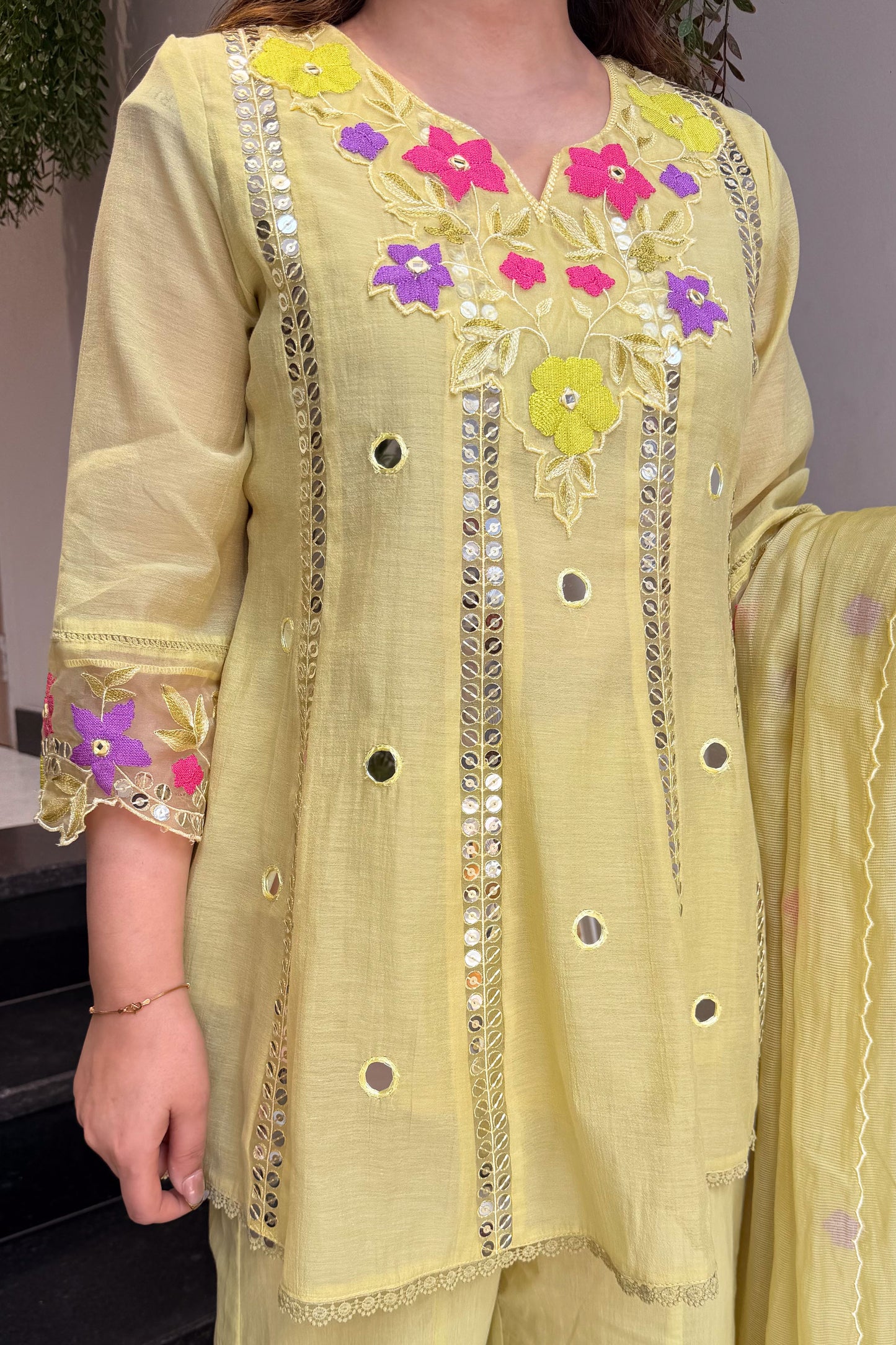 Avyanna Floral Embroidered Suit Set