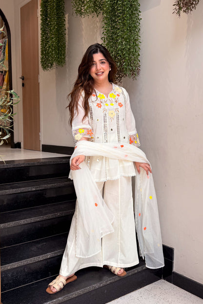 Avyanna Floral Embroidered Suit Set