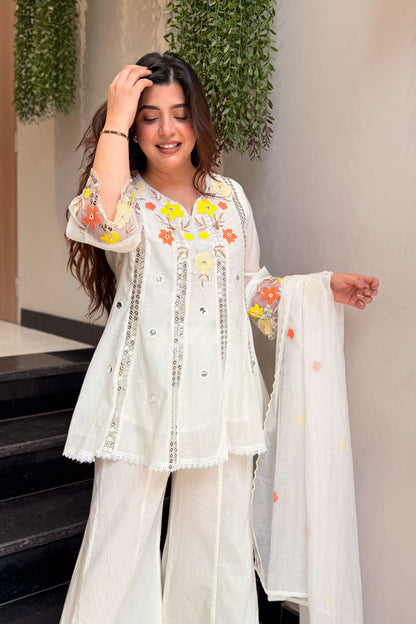 Avyanna Floral Embroidered Suit Set