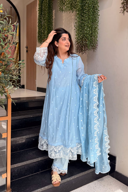 Amisha Bloom Thread Work Suit Set