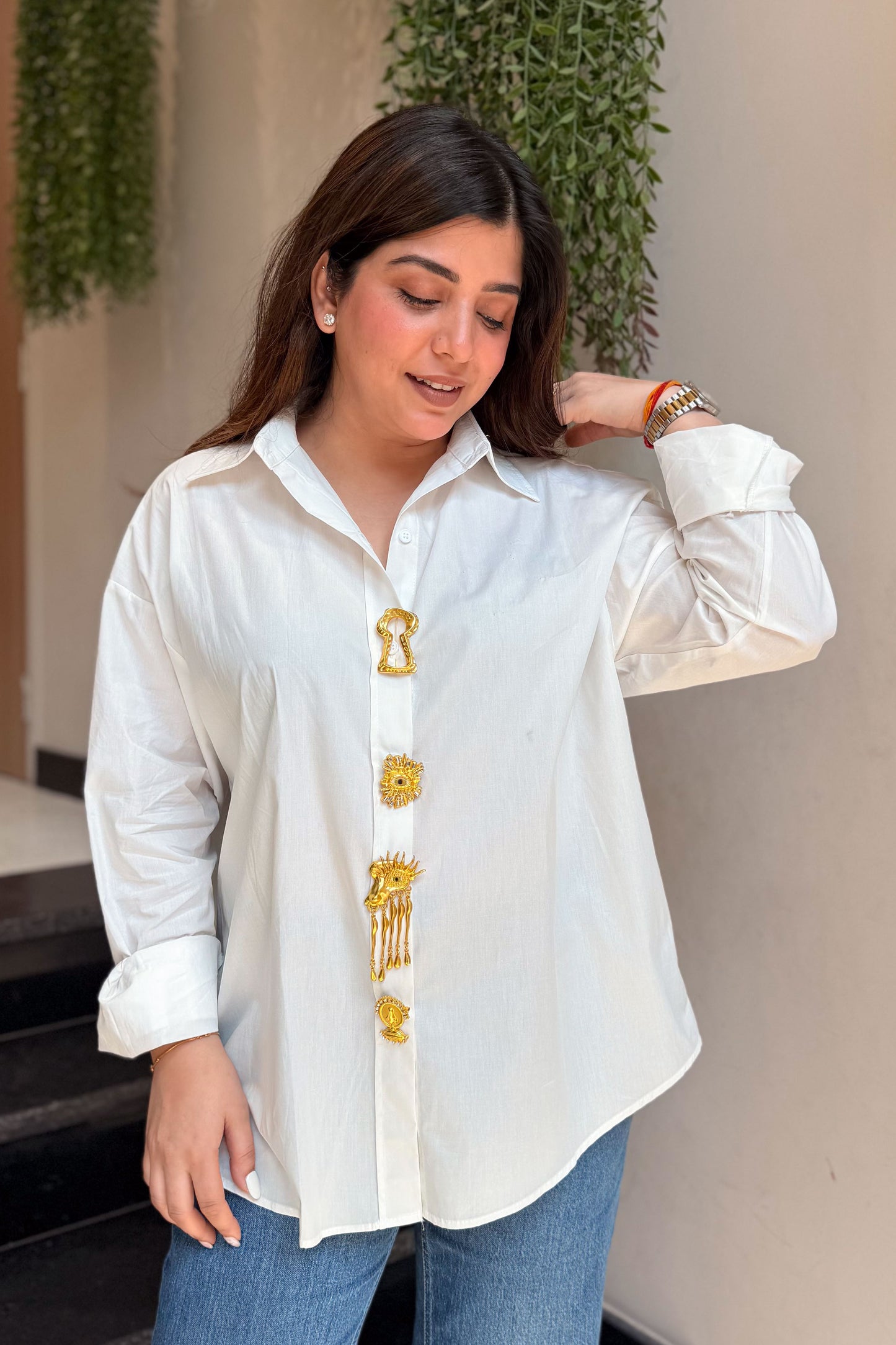Jermaine White Shirt with Golden Brooch