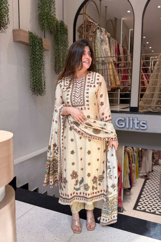 Zariya Printed Embroidered Suit Set