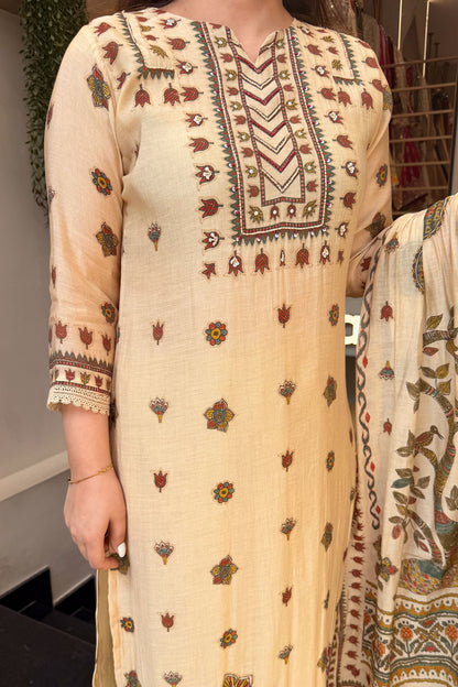 Zariya Printed Embroidered Suit Set