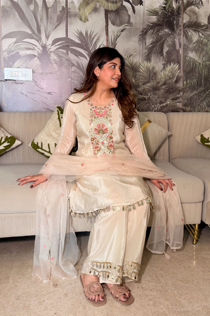 Yamika Embroidered Suit Set