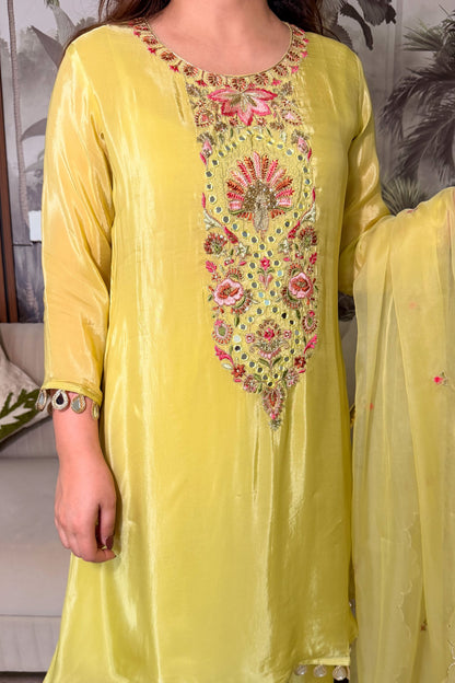 Yamika Embroidered Suit Set