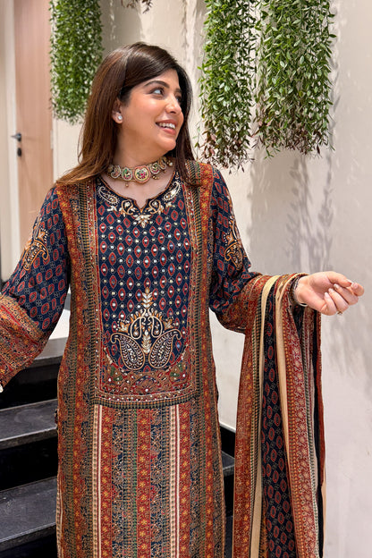 Saanika Printed & Embroidered Suit Set