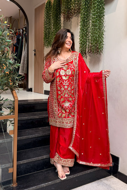 Nirvaya Embroidered Suit Set