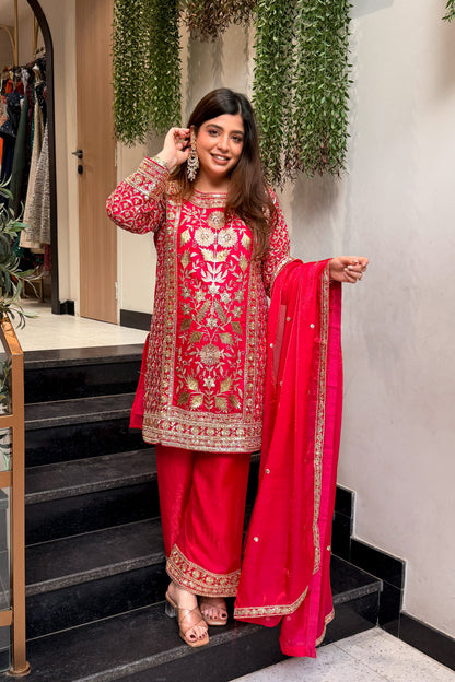 Nirvaya Embroidered Suit Set