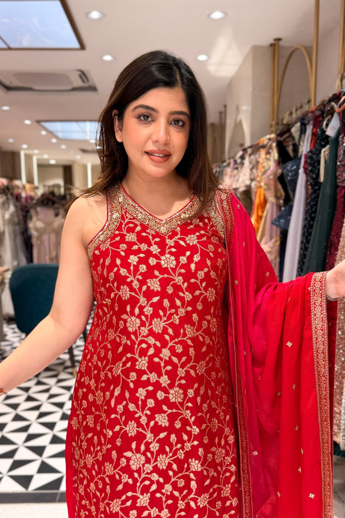 Zaraani Embroidered Suit Set
