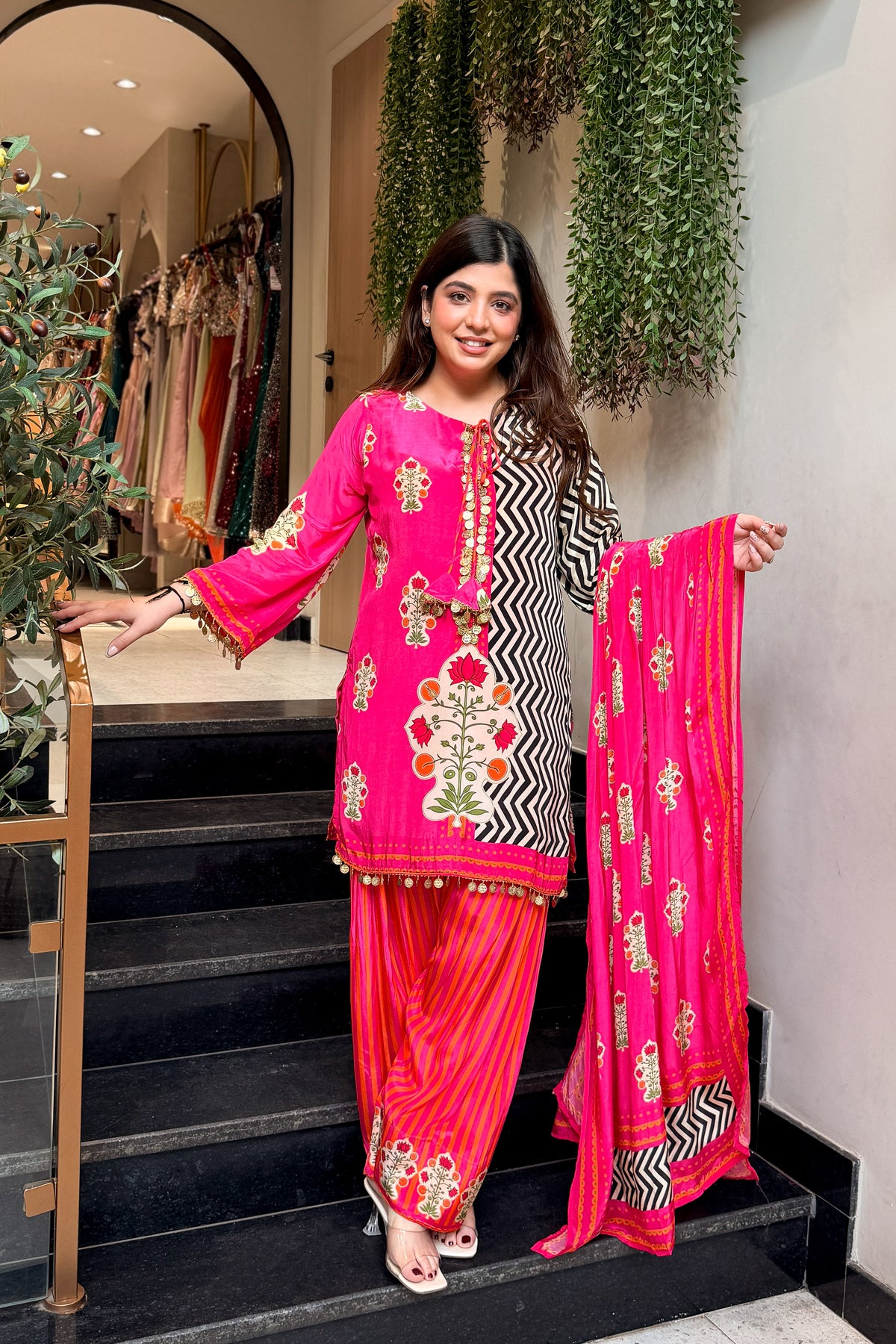 Savarna Embroidered & Printed Suit Set