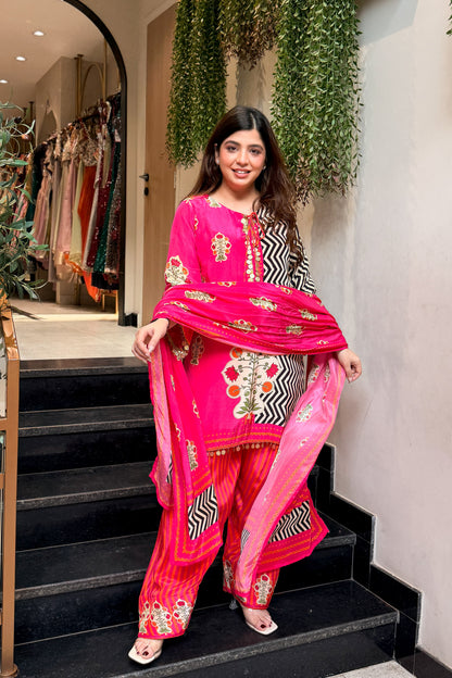 Savarna Embroidered & Printed Suit Set