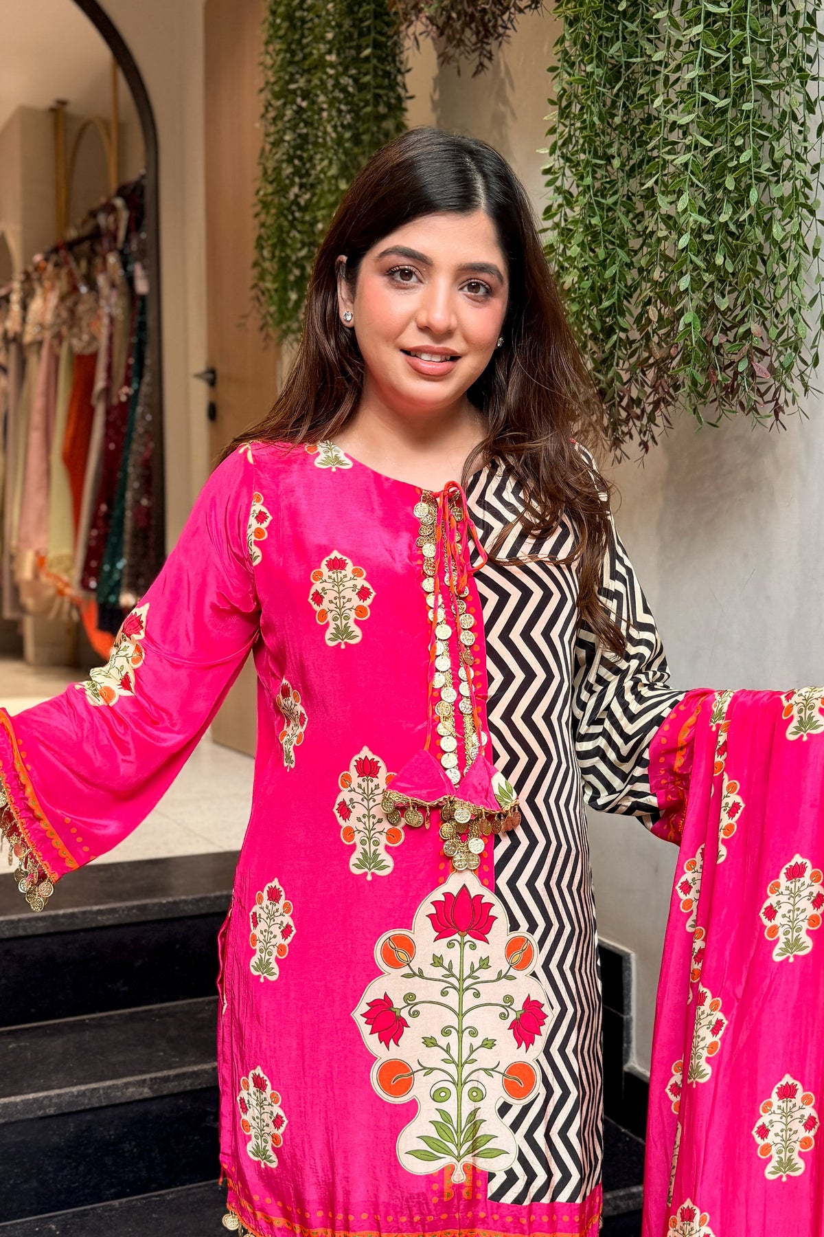 Savarna Embroidered & Printed Suit Set