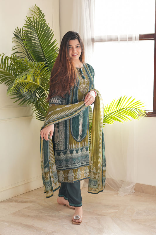 Sanam Printed Suit Set