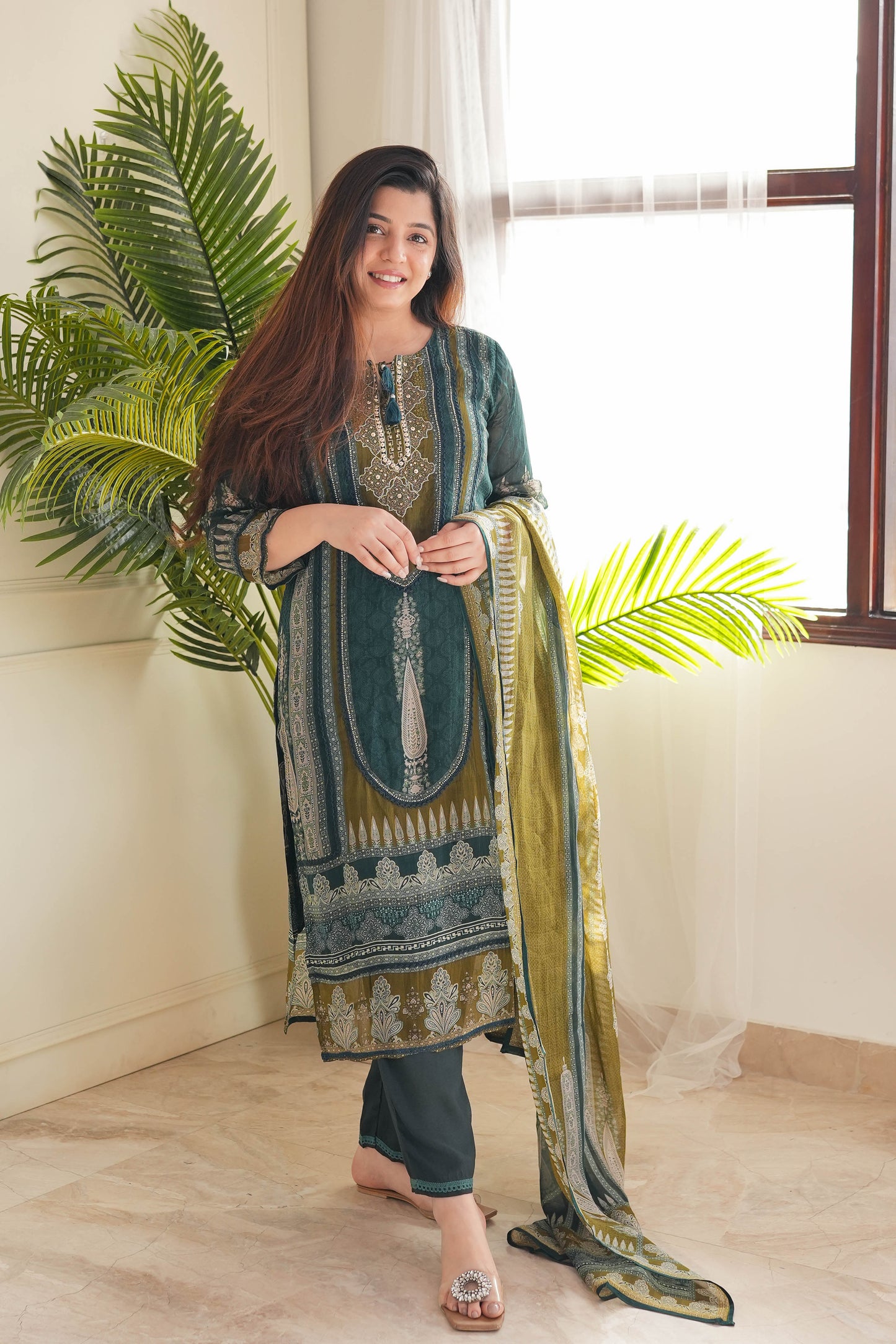 Sanam Printed Suit Set