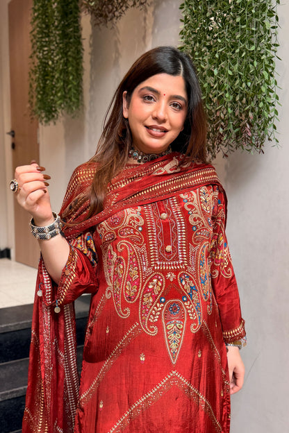 Urmi Printed & Embroidered Suit Set
