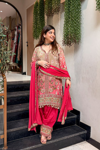 Sayali Floral Printed & Embroidered Suit Set