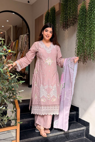 Vianya Embroidered Pakistani Suit Set