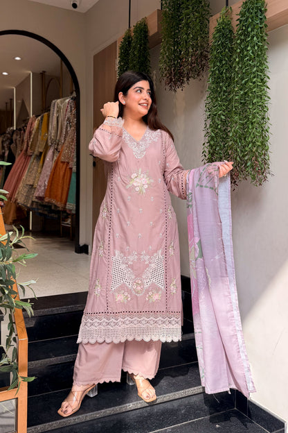 Vianya Embroidered Pakistani Suit Set