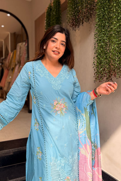 Vianya Embroidered Pakistani Suit Set