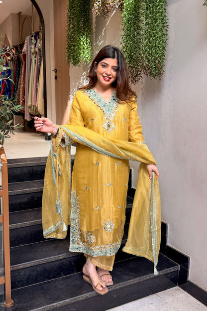 Disha Mirror Work Suit Set with Potli
