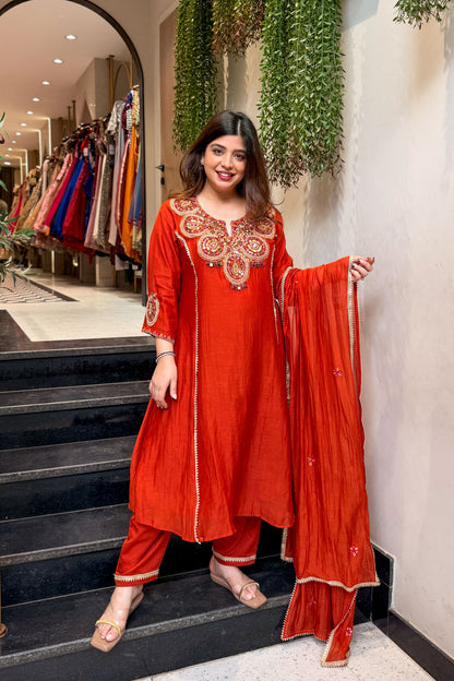 Sheena Hand Embroidered Suit Set