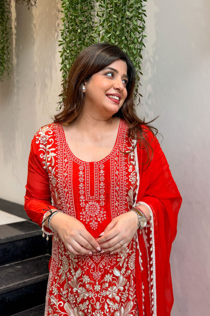 Maurya Thread & Beads Work Long Suit Set