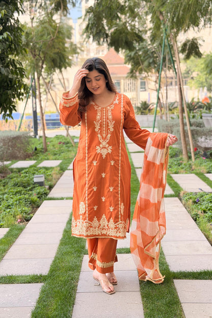 Nargis Thread Work Suit Set