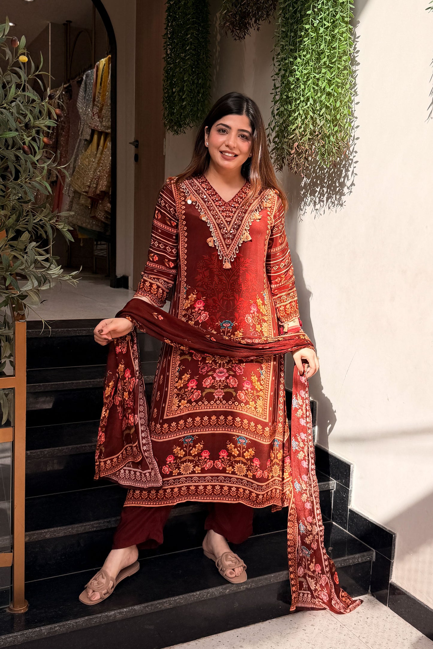 Somi Embroidered Printed Suit Set