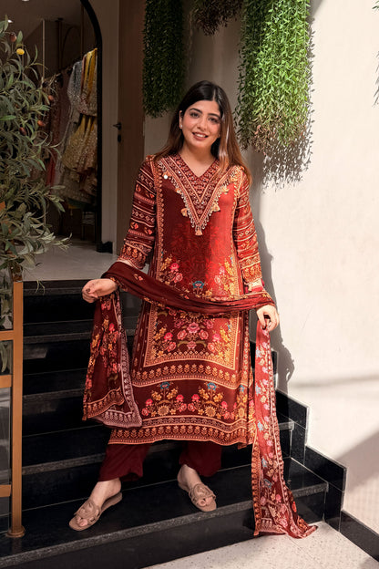 Somi Embroidered Printed Suit Set