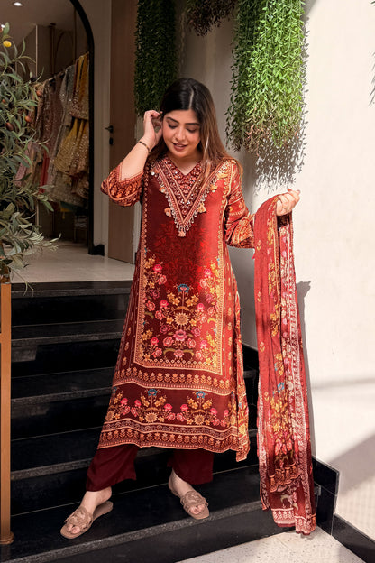 Somi Embroidered Printed Suit Set