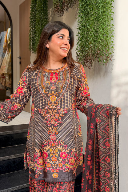 Roma Floral Printed Suit Set