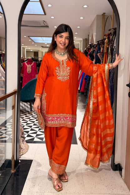 Namraa Embroidered Suit Set with Potli
