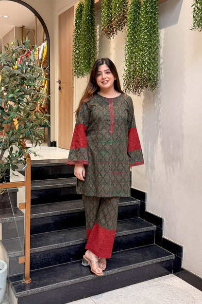 Varnika Floral Printed Co ord Set
