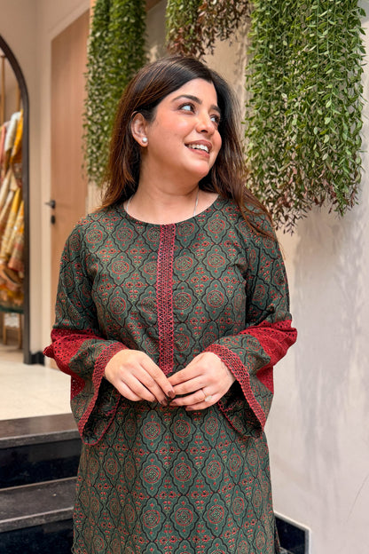 Varnika Floral Printed Co ord Set
