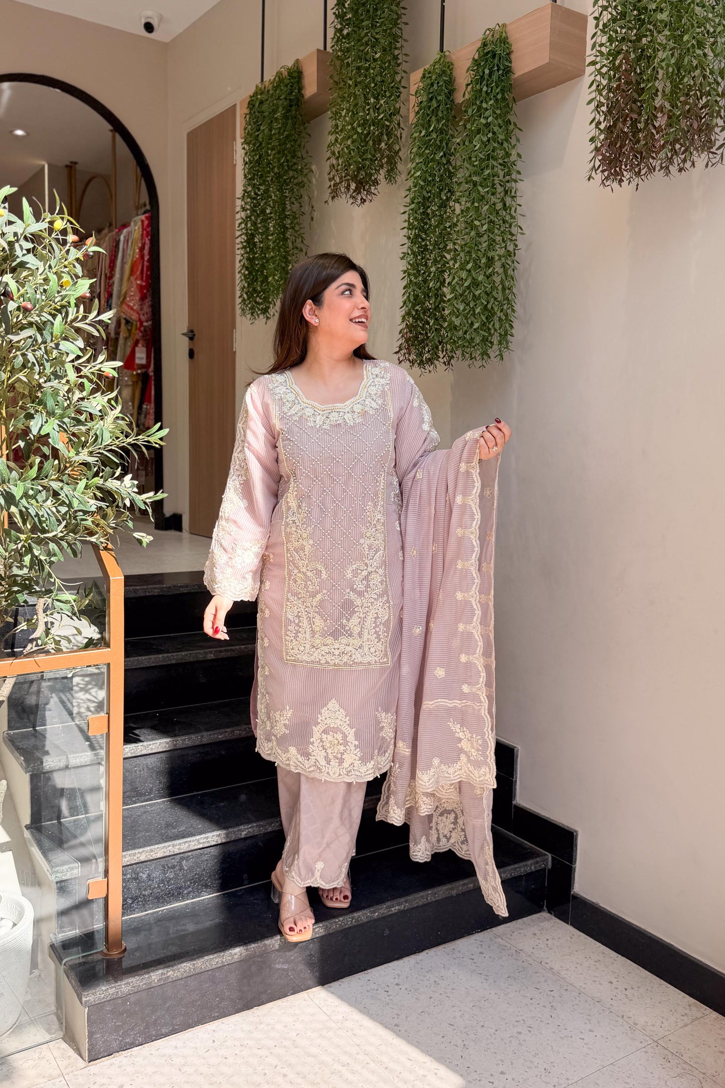 Zaakira Embroidered Pakistani Suit Set
