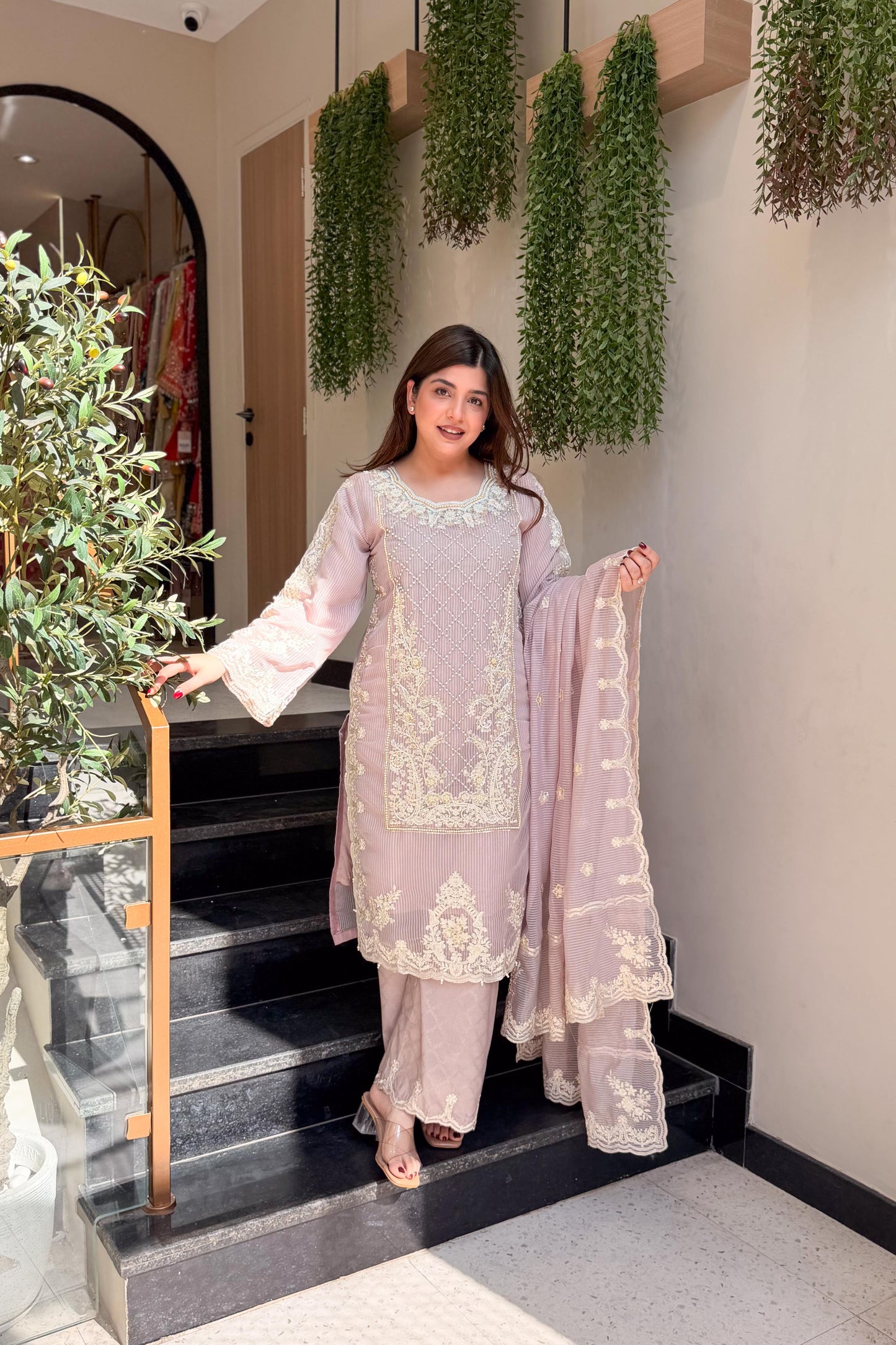 Zaakira Embroidered Pakistani Suit Set